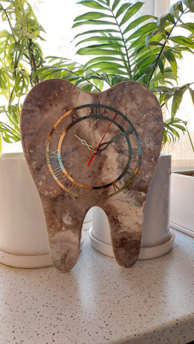 ساعت دیواری رزینی طرح دندان رنگ نسکافه ای۳۰ در ۴۰